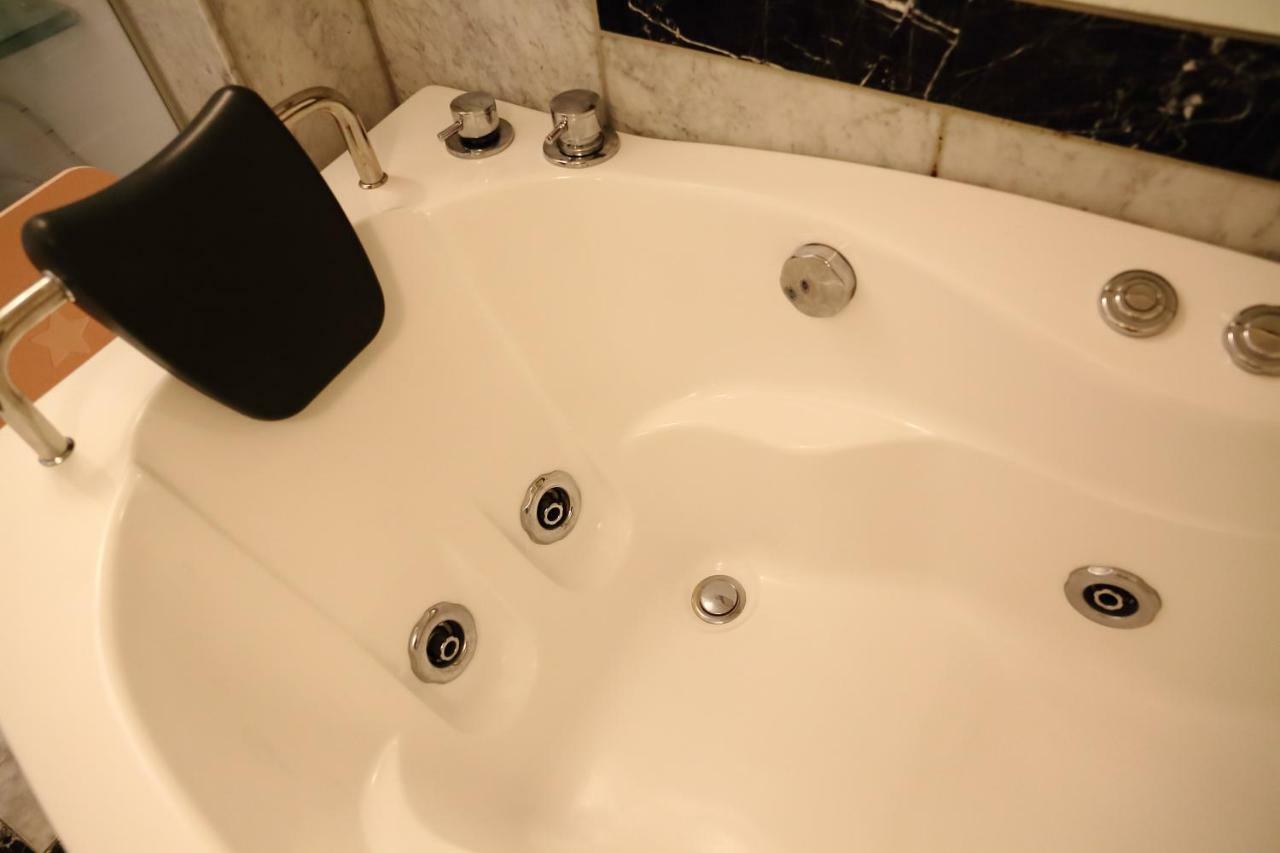 New Open!Good Location In Sappro! Max 9 Guest Hotel Sapporo Esterno foto